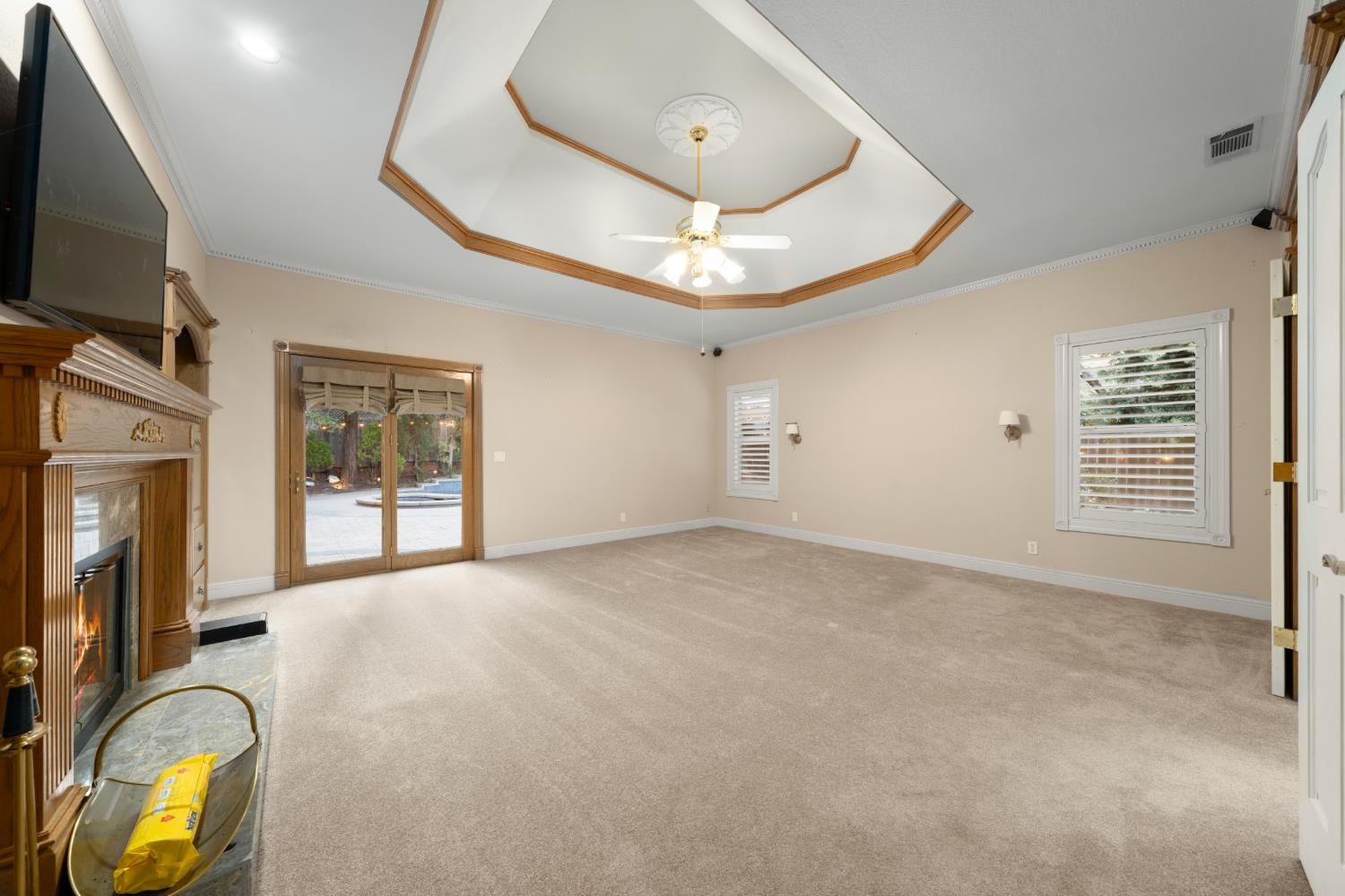 102 Hinkle Court