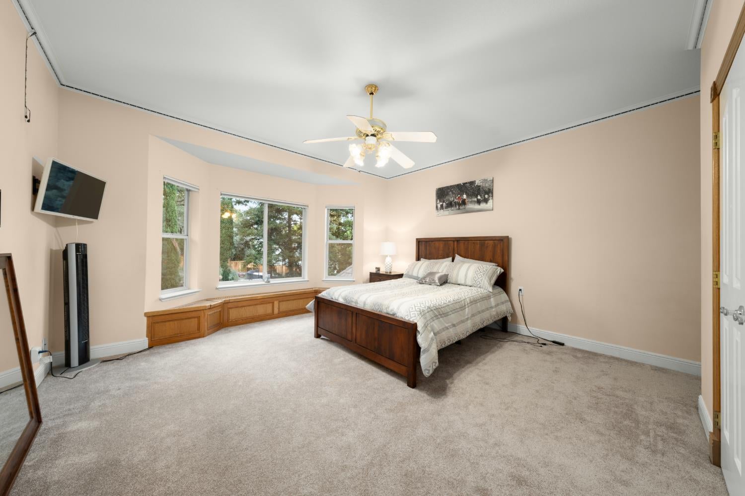 102 Hinkle Court