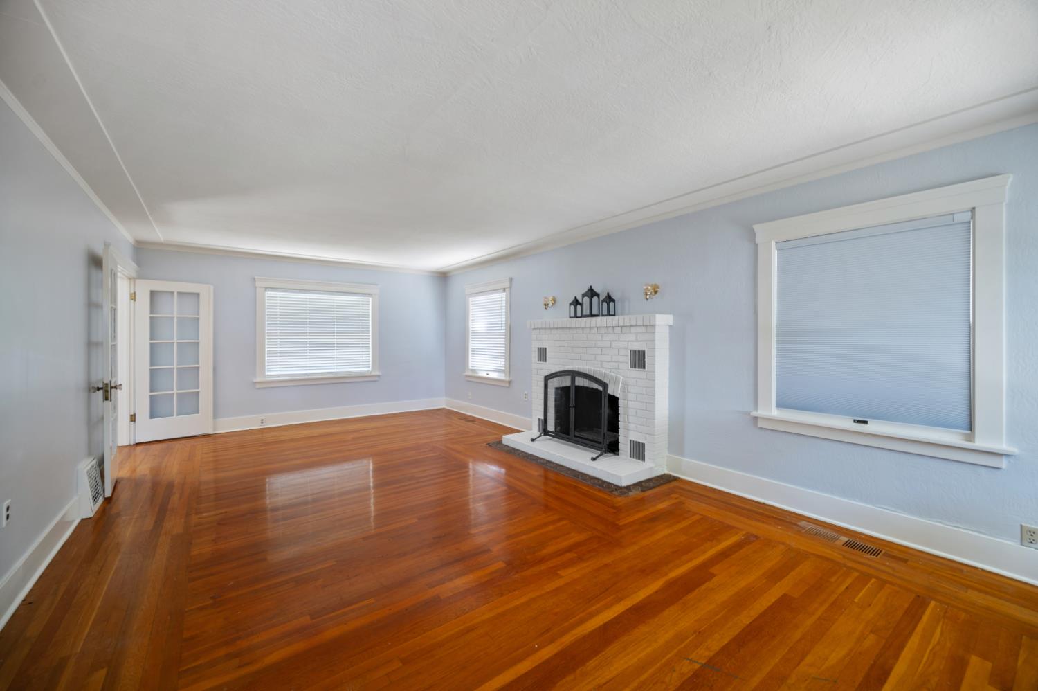 332 Laurel Avenue