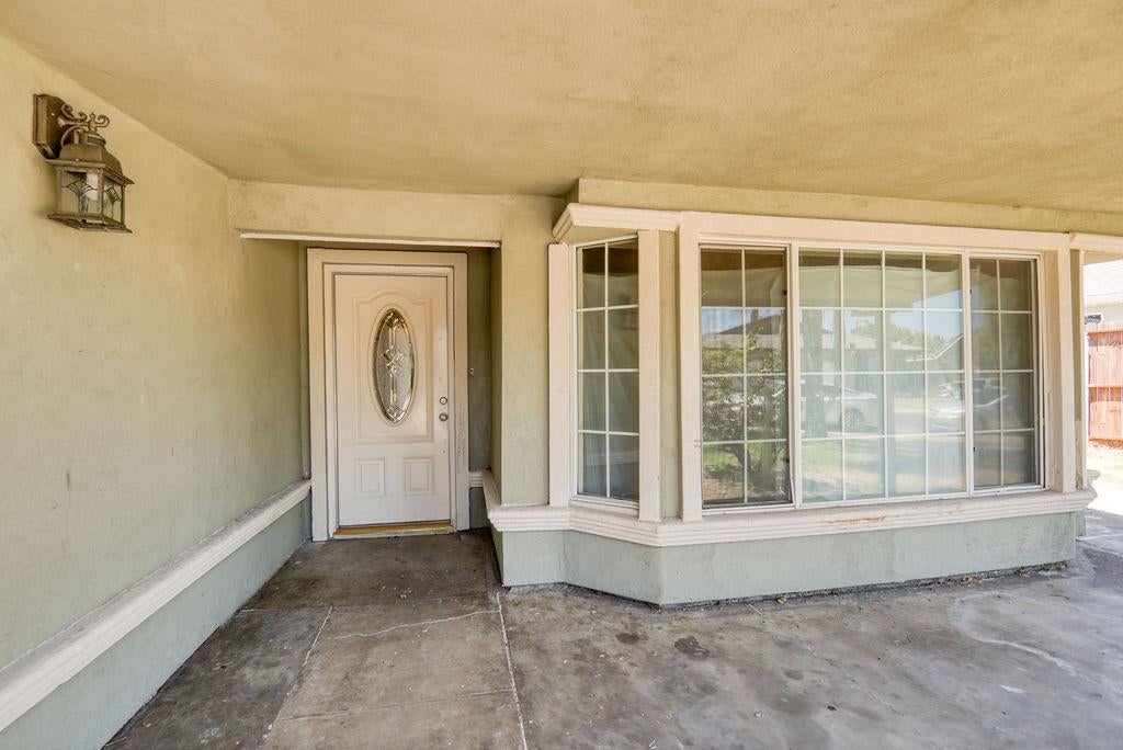 309 Lovell Way