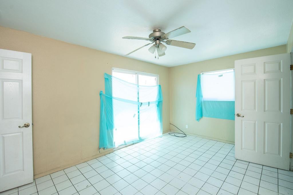 309 Lovell Way