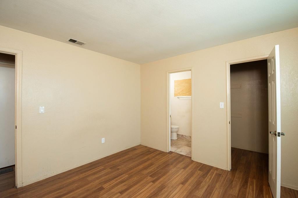 309 Lovell Way