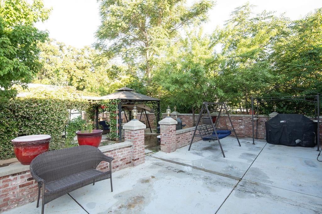 18235 Main Street