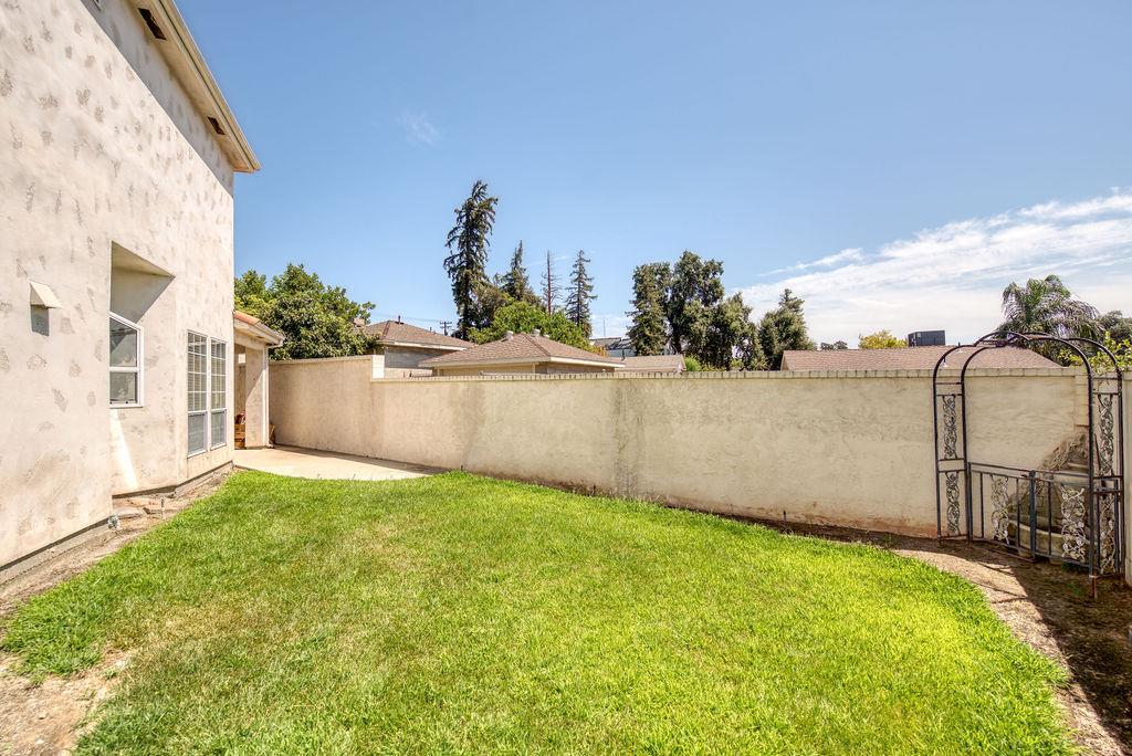 1500 Scenic Drive 23
