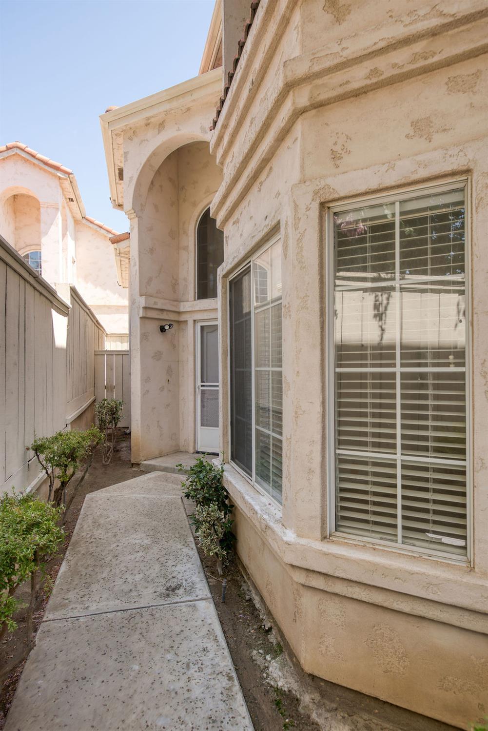 1500 Scenic Drive 23