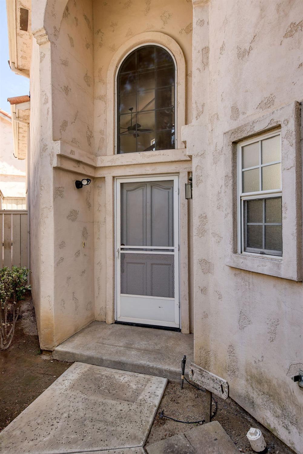 1500 Scenic Drive 23