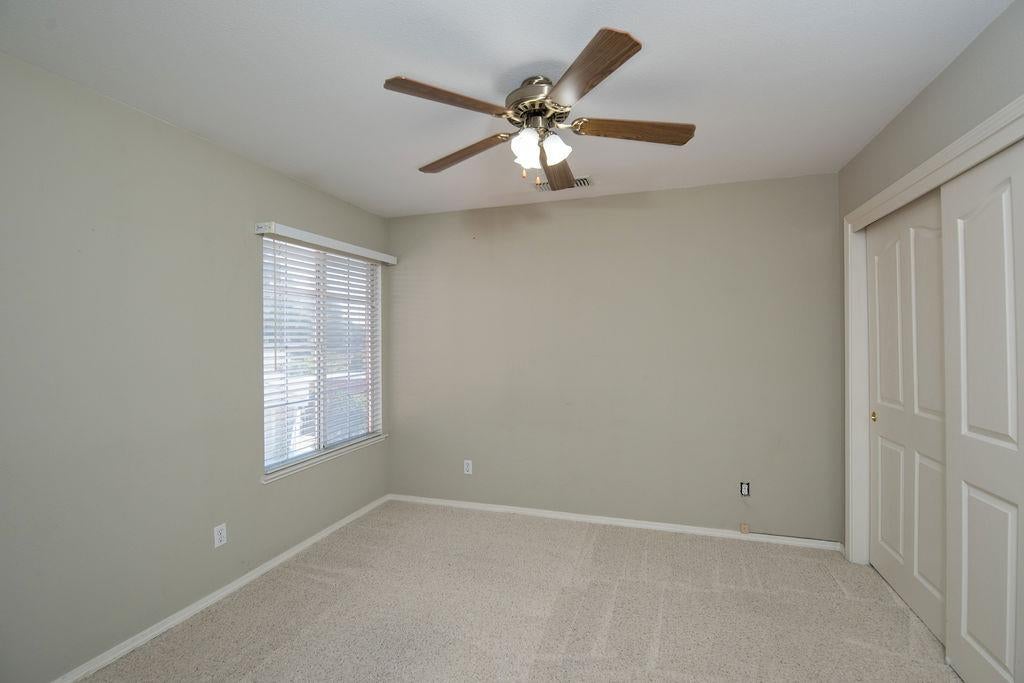 1500 Scenic Drive 23