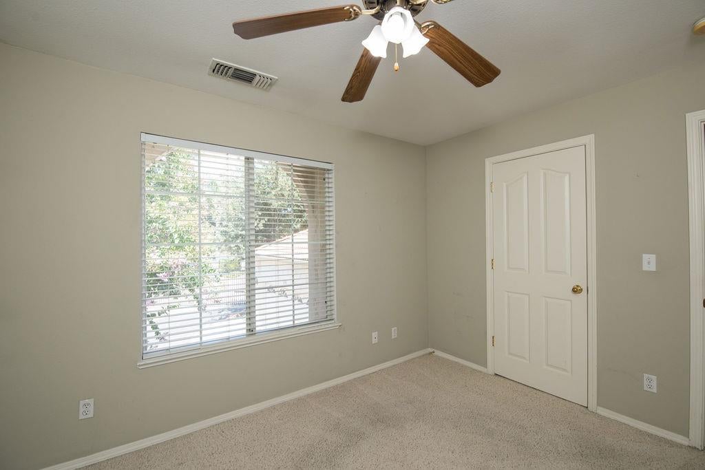 1500 Scenic Drive 23