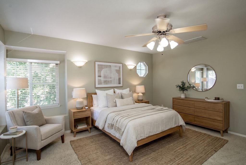 1500 Scenic Drive 23