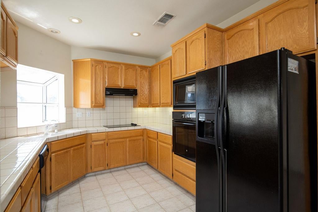 1500 Scenic Drive 23