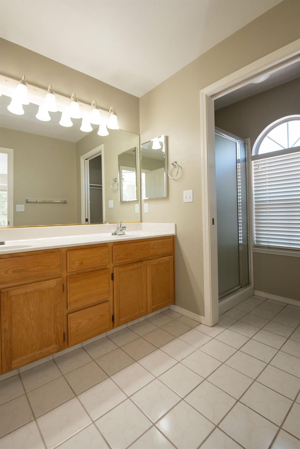 1500 Scenic Drive 23
