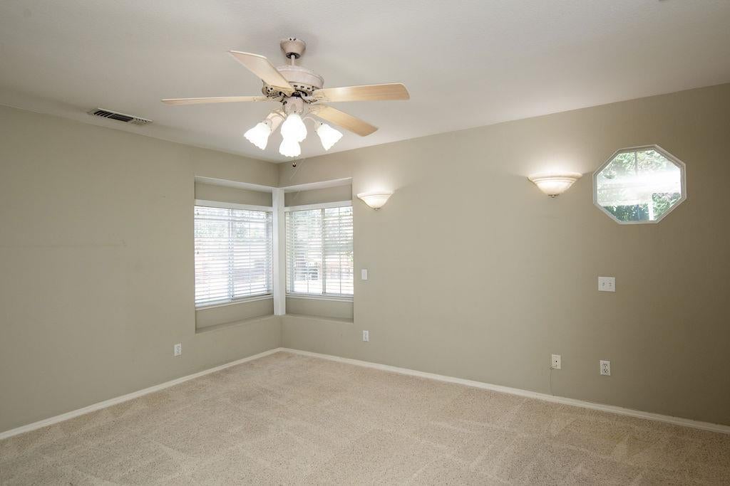 1500 Scenic Drive 23
