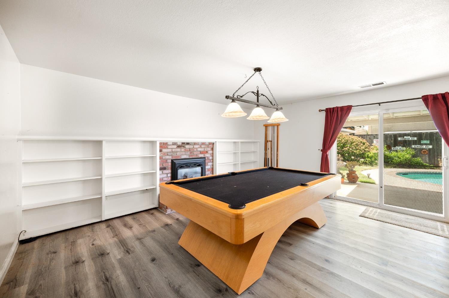 3609 Kona Oak Drive