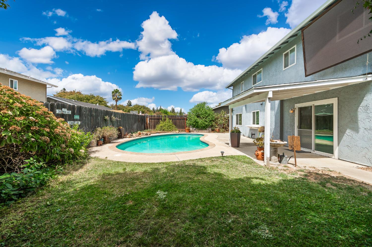 3609 Kona Oak Drive