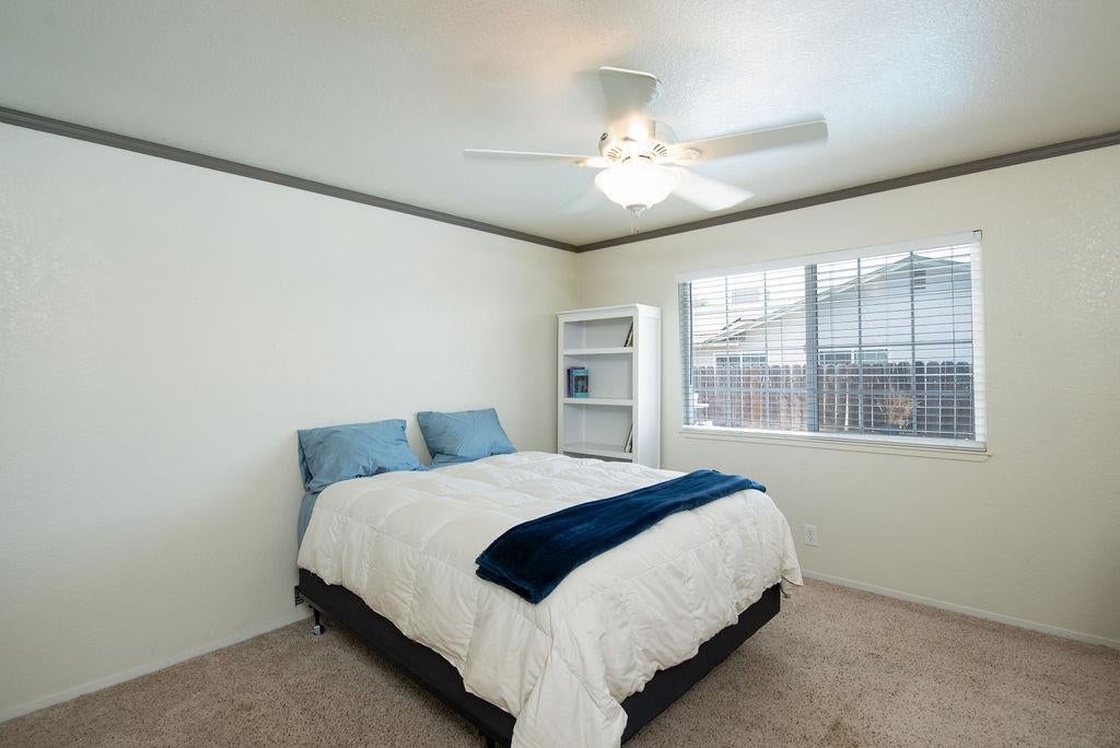 512 Thompson Way
