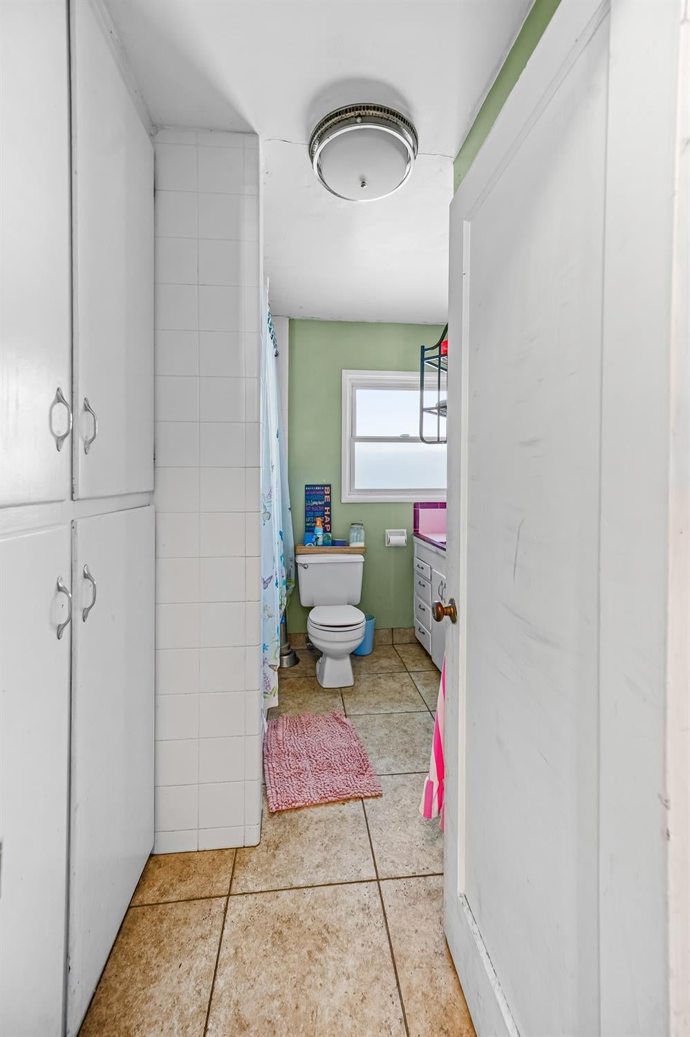 1402 W 22nd Street
