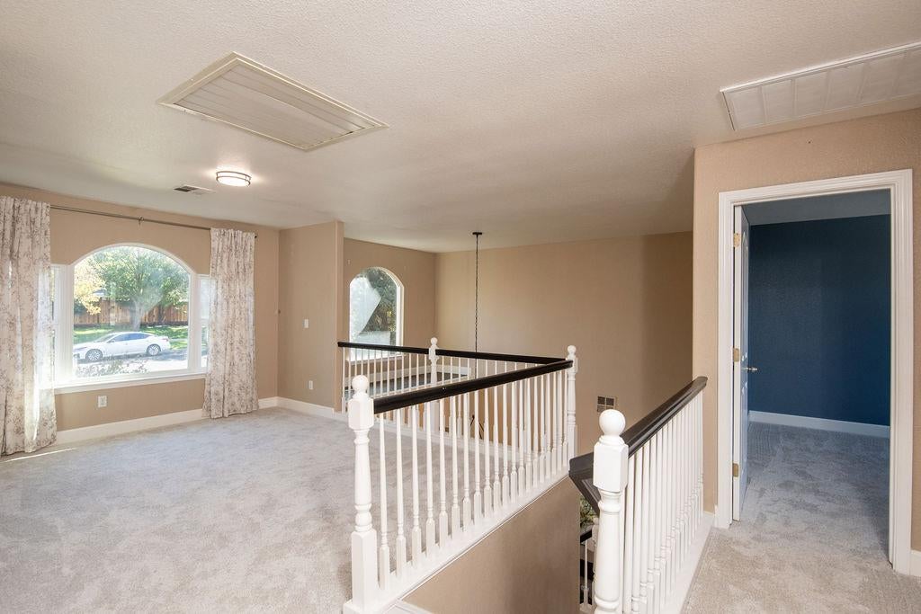 748 Valley View Drive