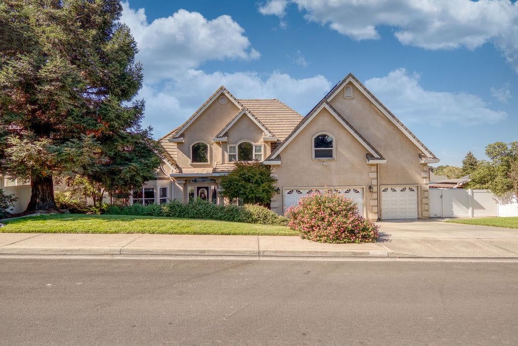748 Valley View Drive