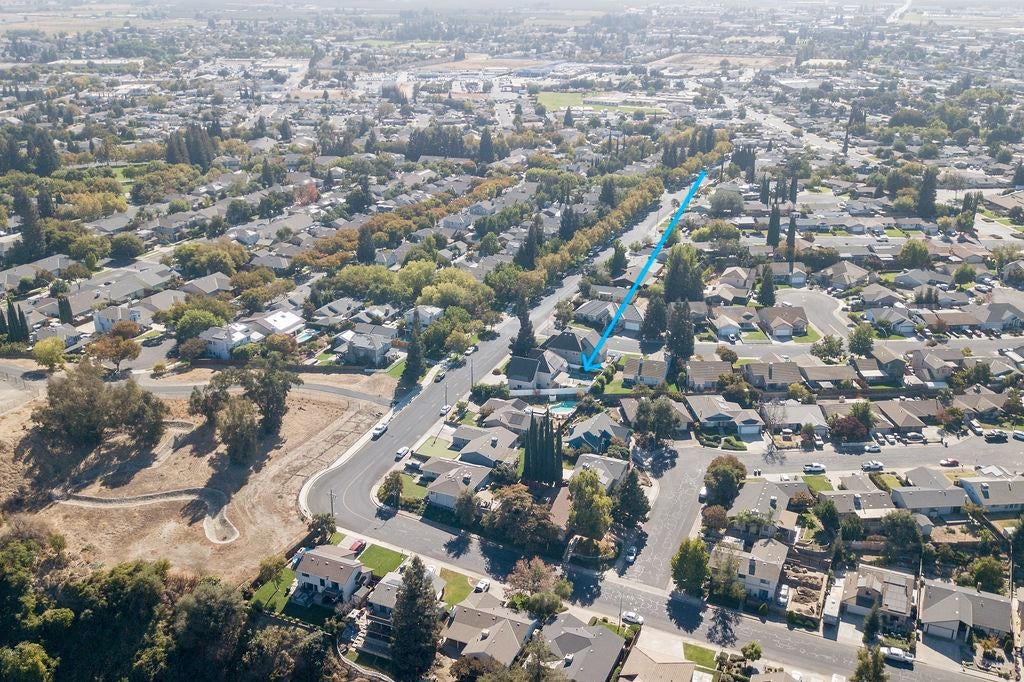 748 Valley View Drive