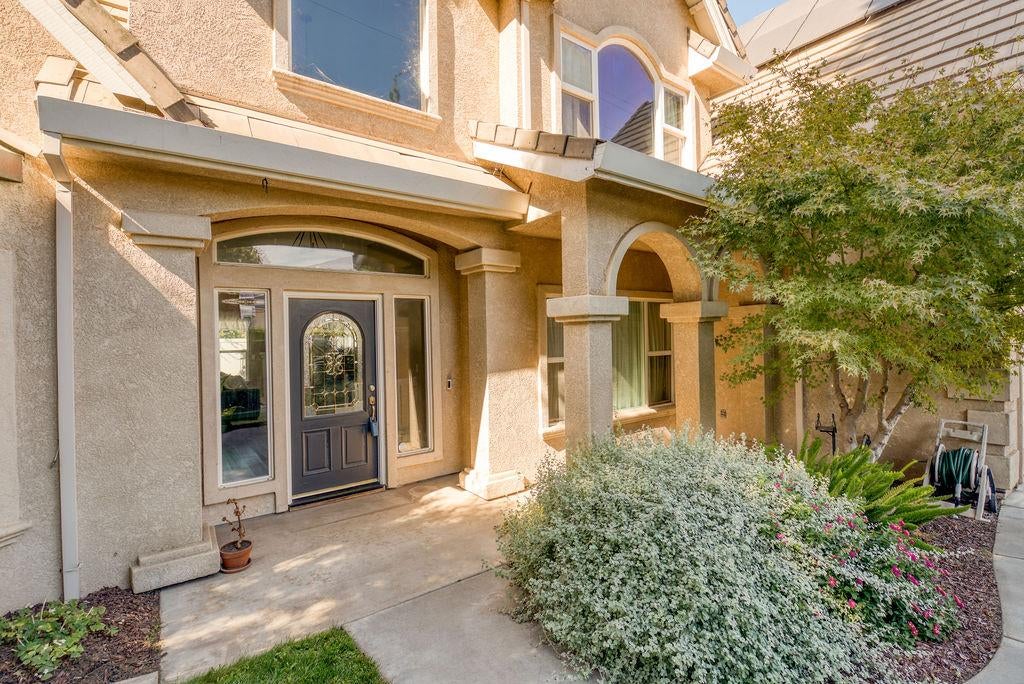 748 Valley View Drive