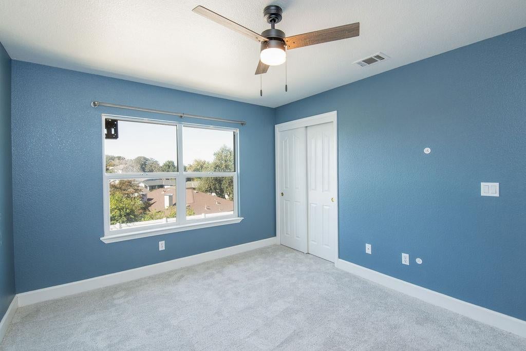 748 Valley View Drive