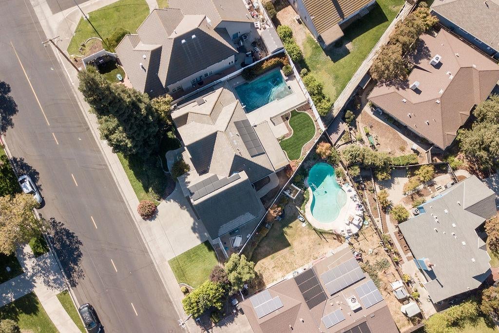 748 Valley View Drive