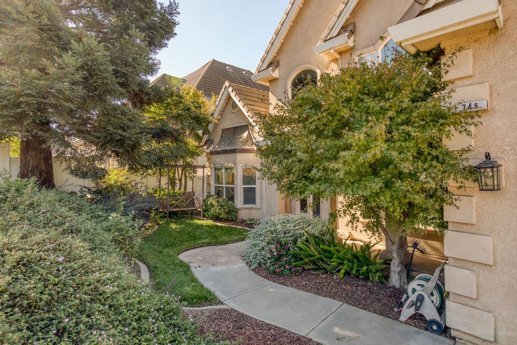 748 Valley View Drive