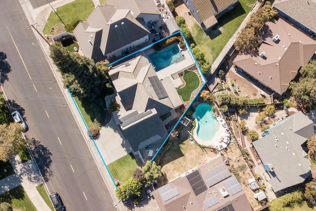 748 Valley View Drive