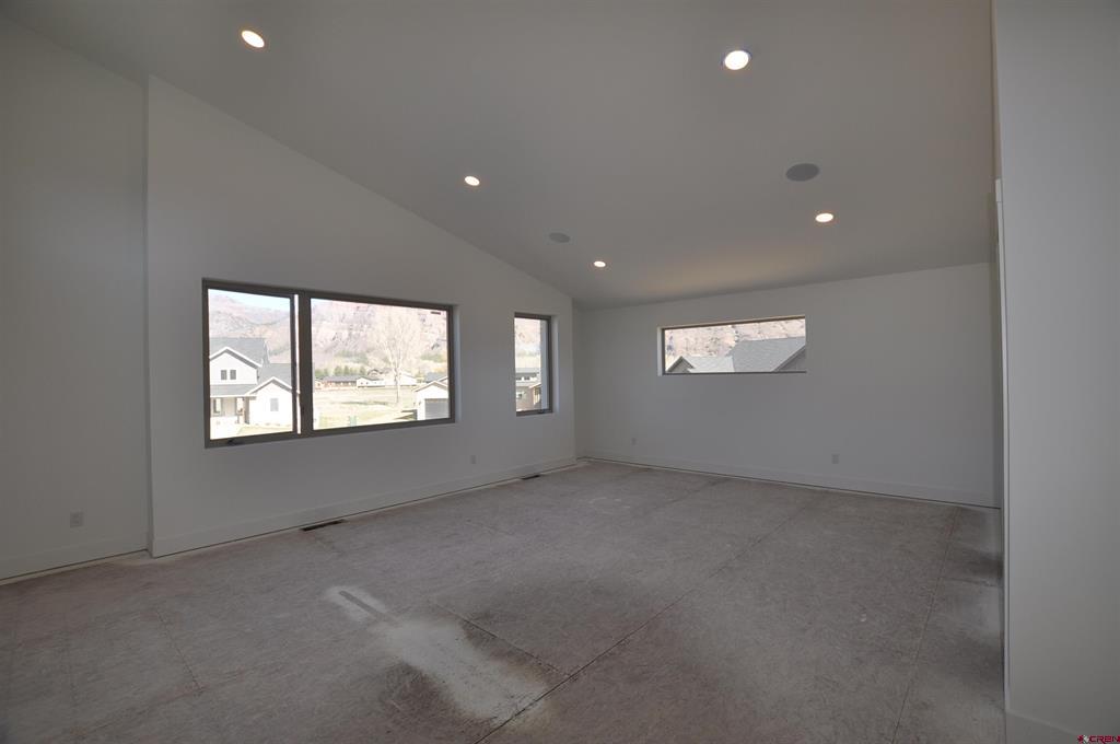 157 Glade Court