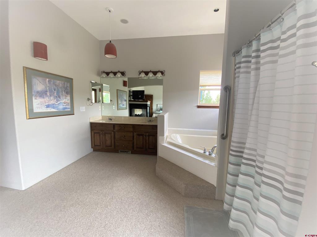 15 Ophir Drive