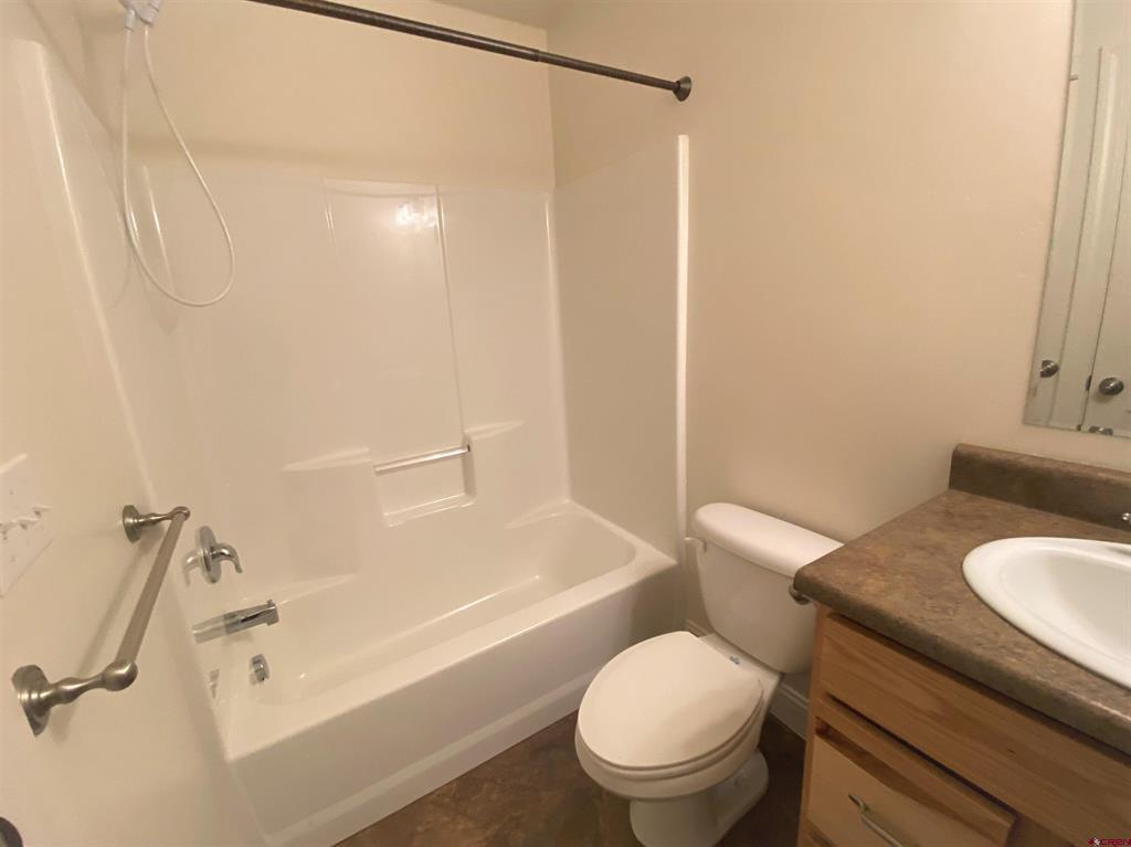817 Hickory Ridge