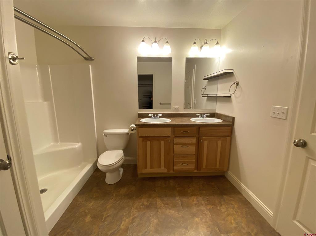 817 Hickory Ridge