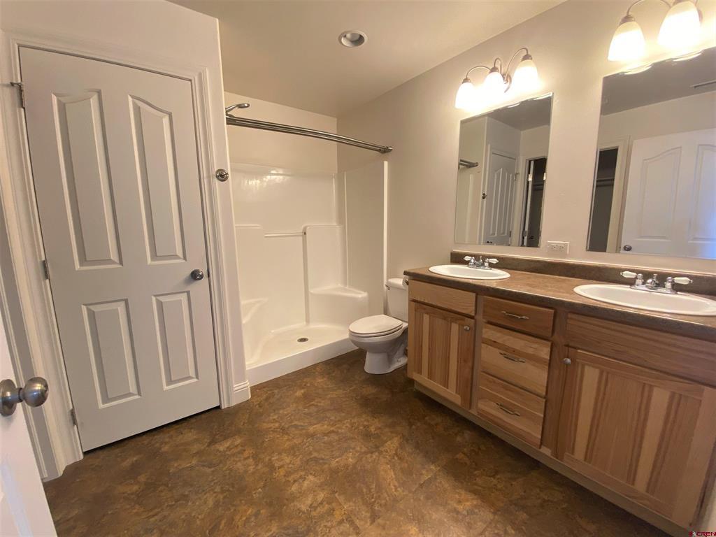 817 Hickory Ridge