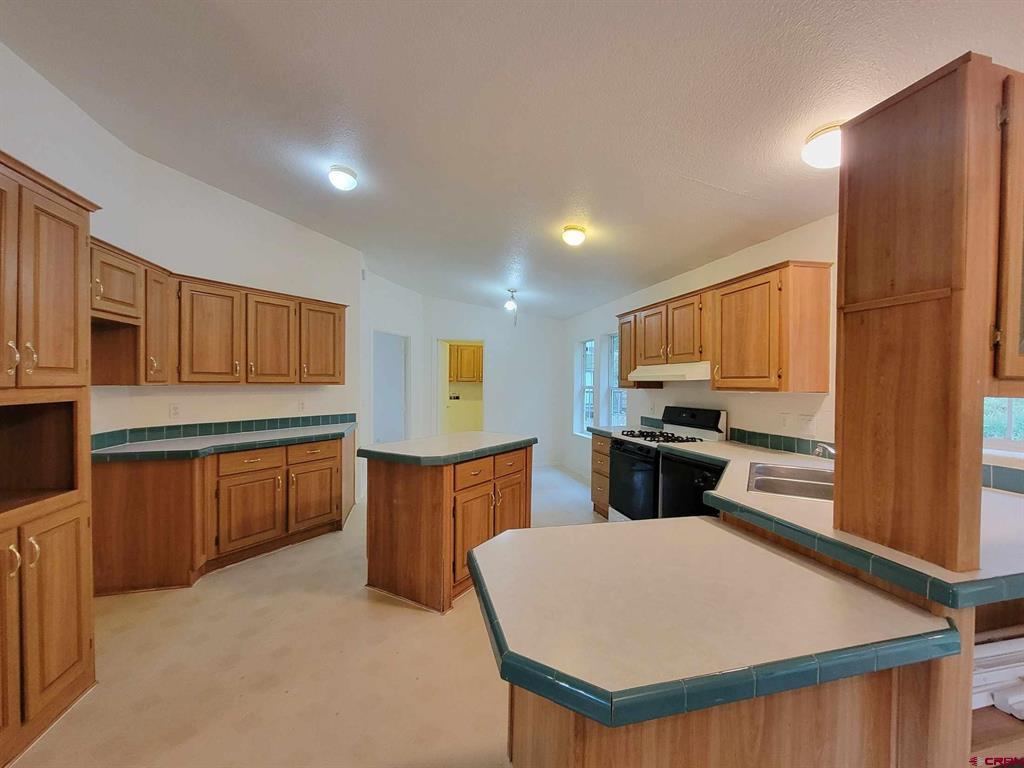 76 Hillside Drive