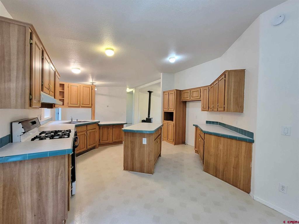 76 Hillside Drive