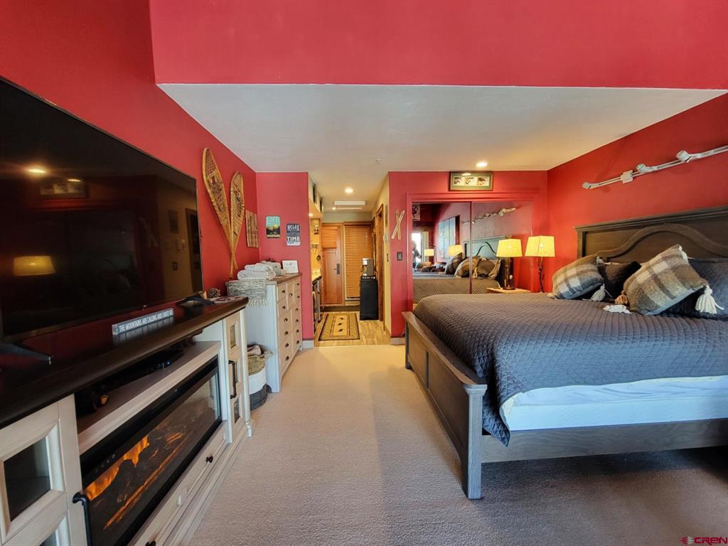 961 N Tamarron Drive Unit: 626