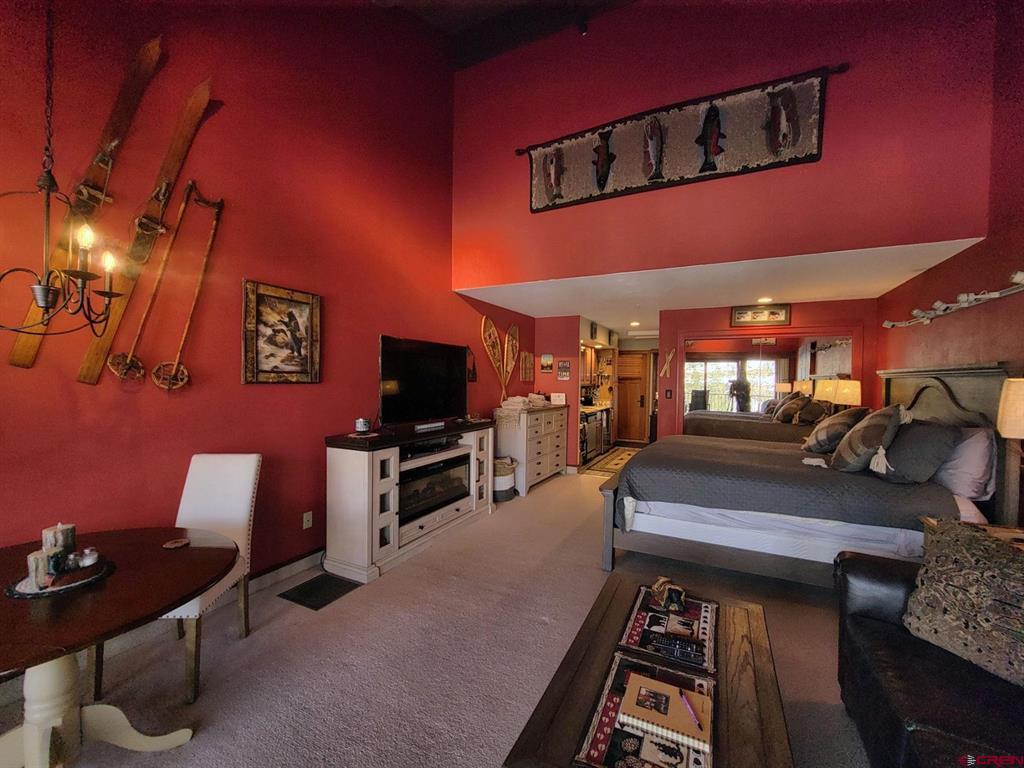 961 N Tamarron Drive Unit: 626