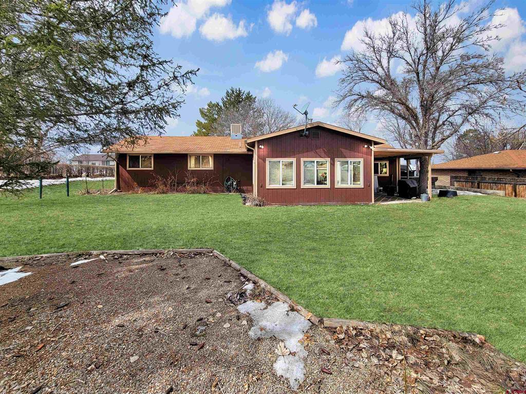 1710 Rolling Road
