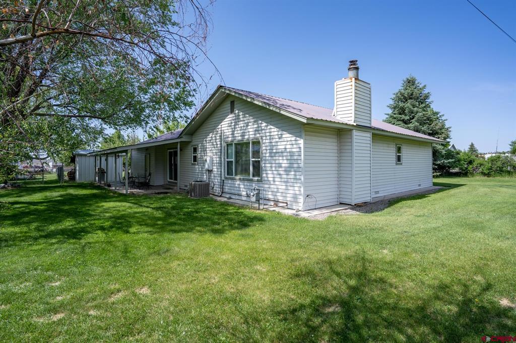 548 N Mountain View Drive
