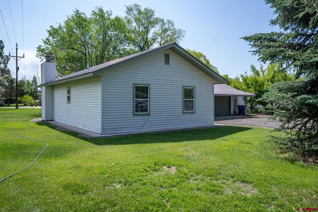 548 N Mountain View Drive