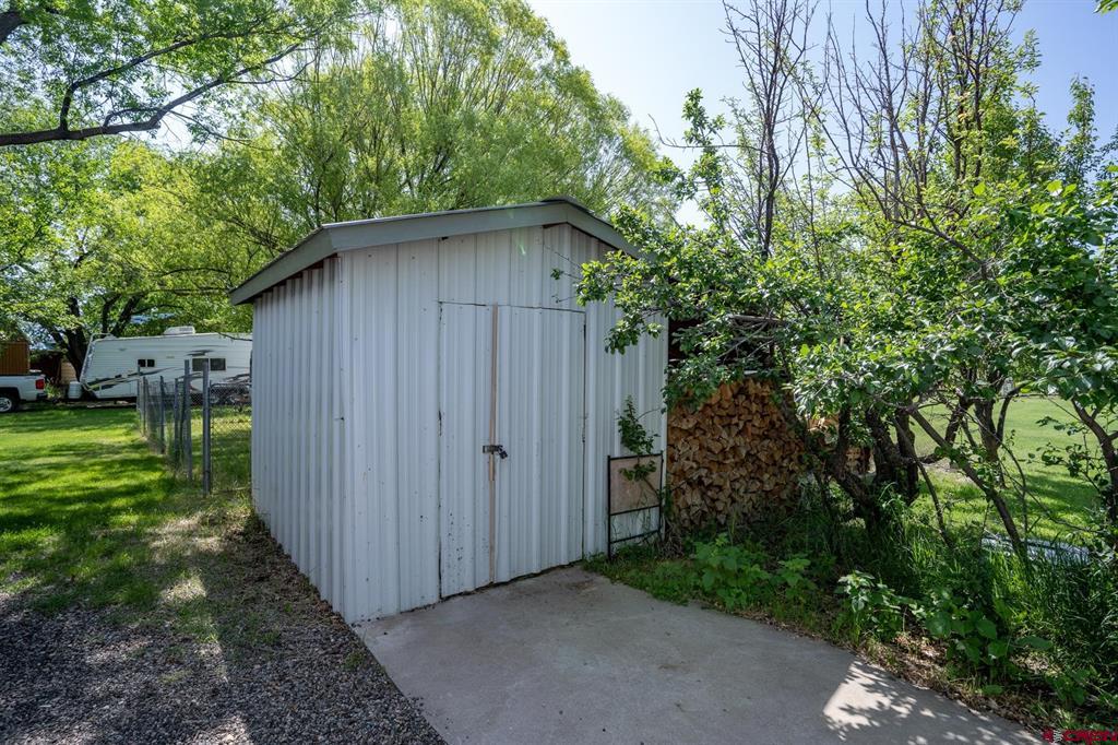 548 N Mountain View Drive