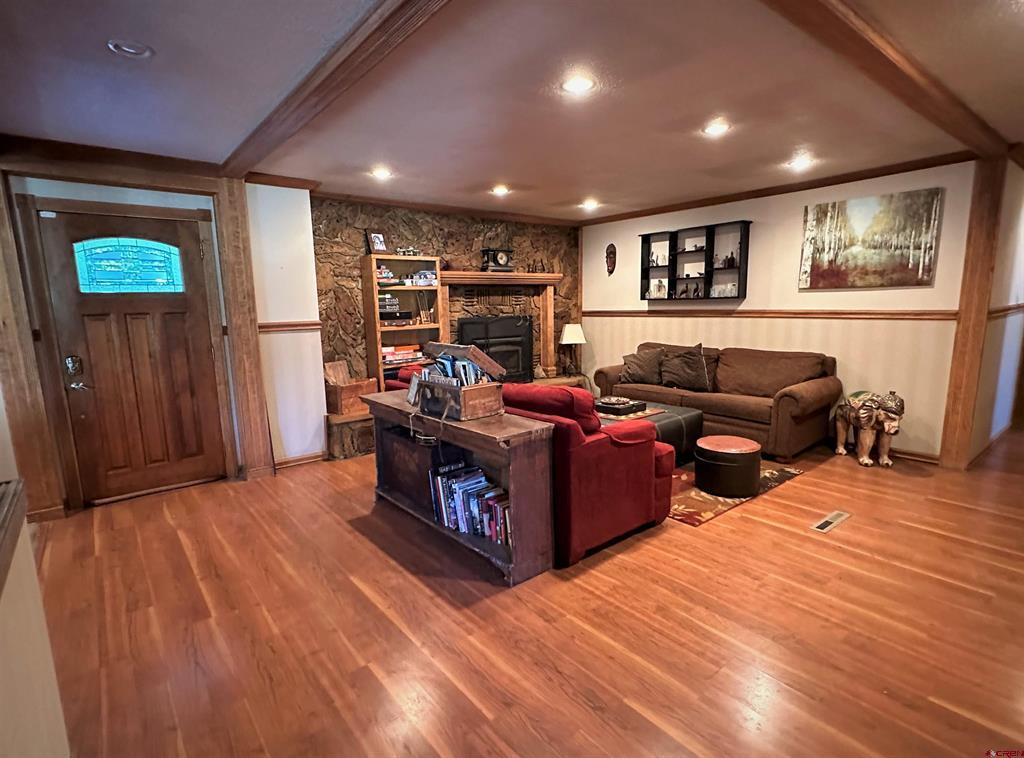 26096 N Highway 550