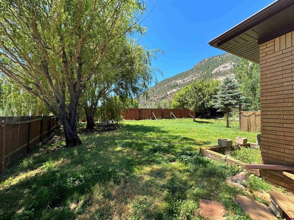 26096 N Highway 550