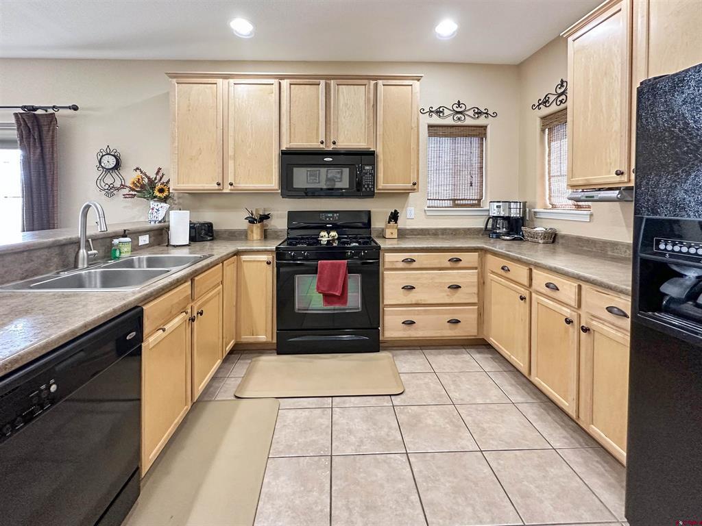 20 Timberline Drive Unit: J