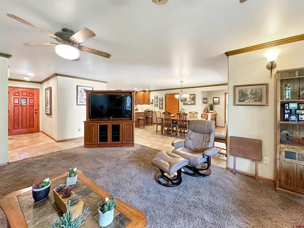 4 Molas Drive