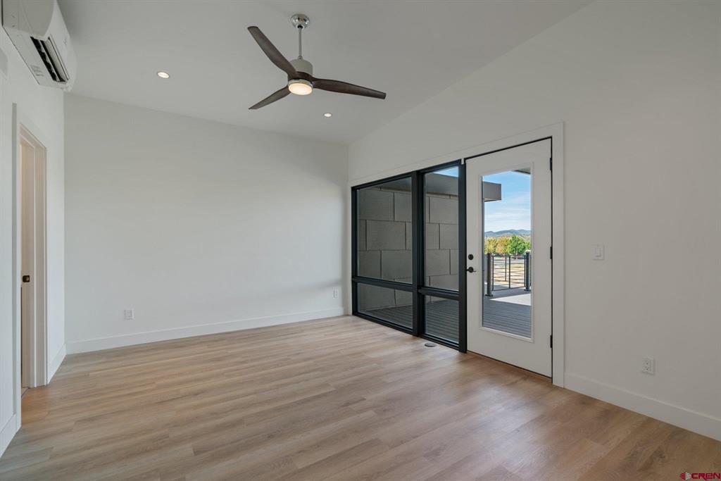 123 Pioneer Ave