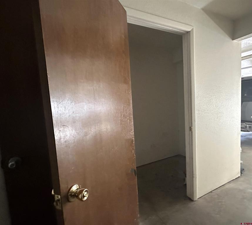 300 W 32nd  Unit 208 Unit: 208