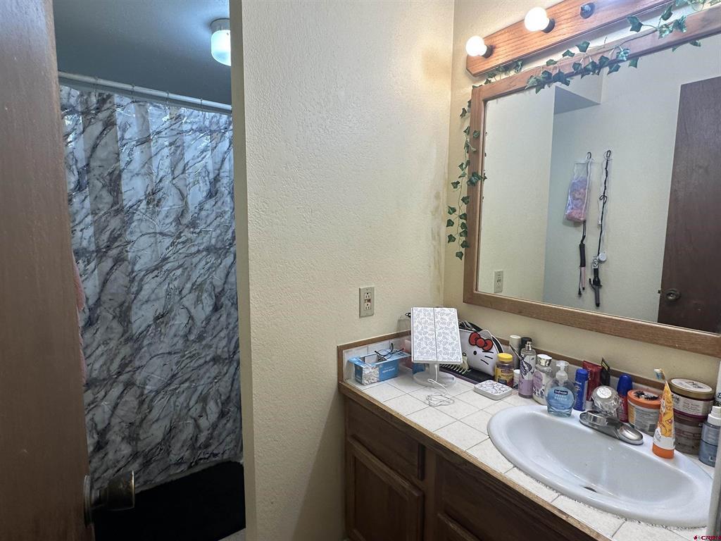 300 W 32nd  Unit 208 Unit: 208