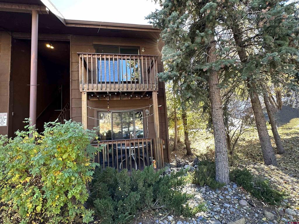 300 W 32nd  Unit 208 Unit: 208