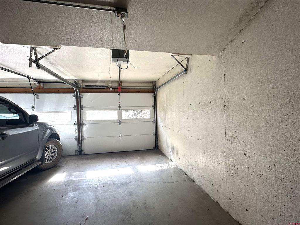 300 W 32nd  Unit 208 Unit: 208